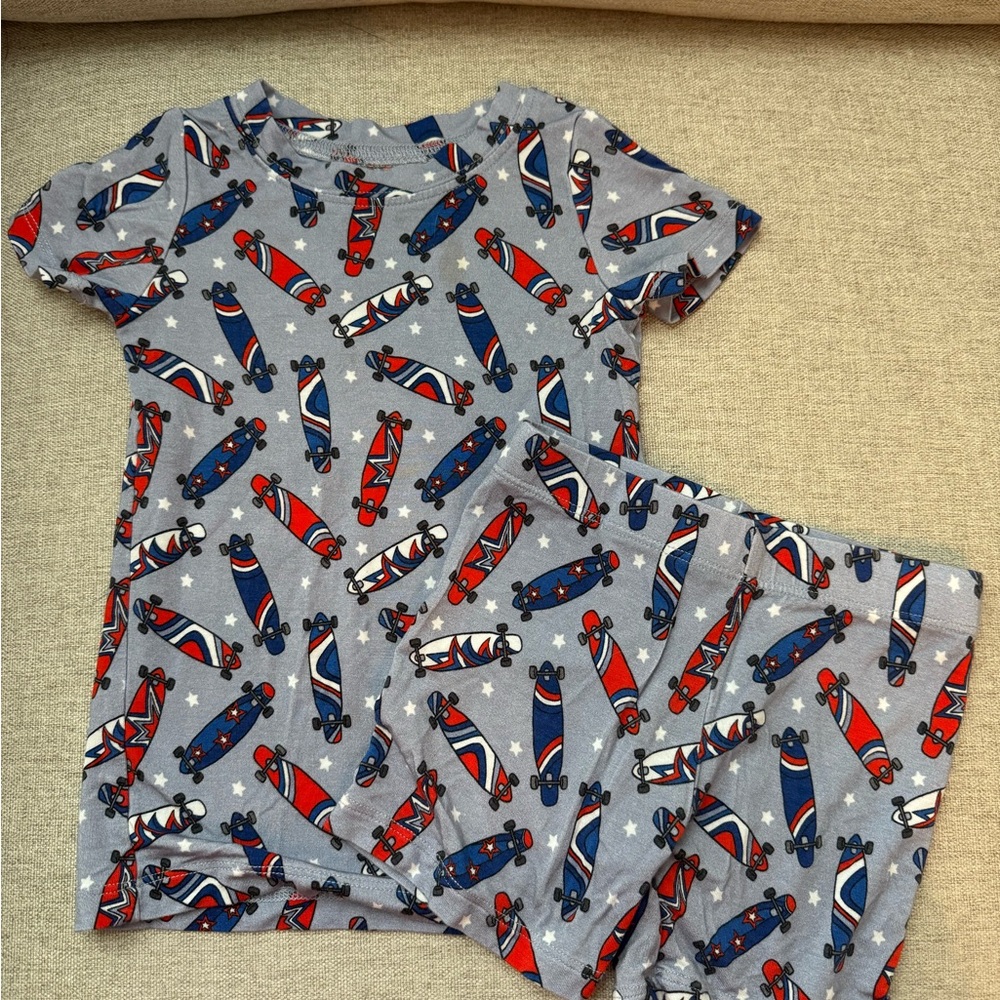 12-18 Skatin USA short set